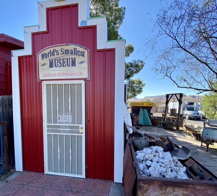 worlds-smallest-museum-photo